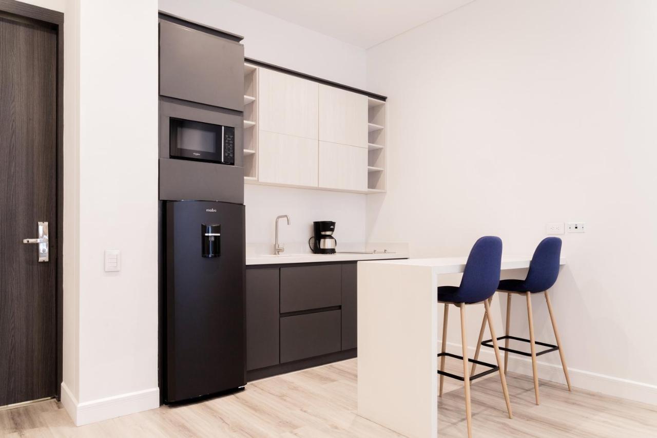 Bo Living 81 Aparthotel โบโกตา ภายนอก รูปภาพ