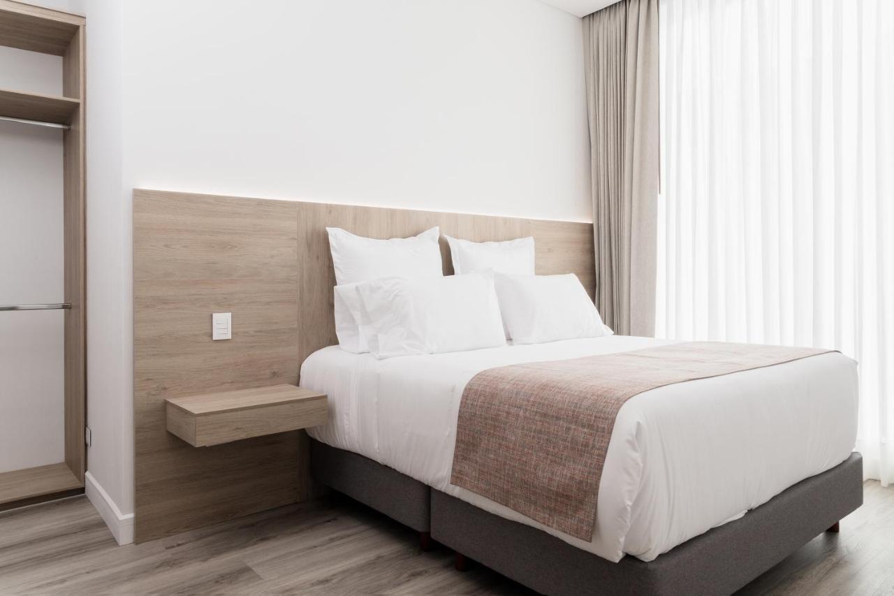 Bo Living 81 Aparthotel โบโกตา ภายนอก รูปภาพ