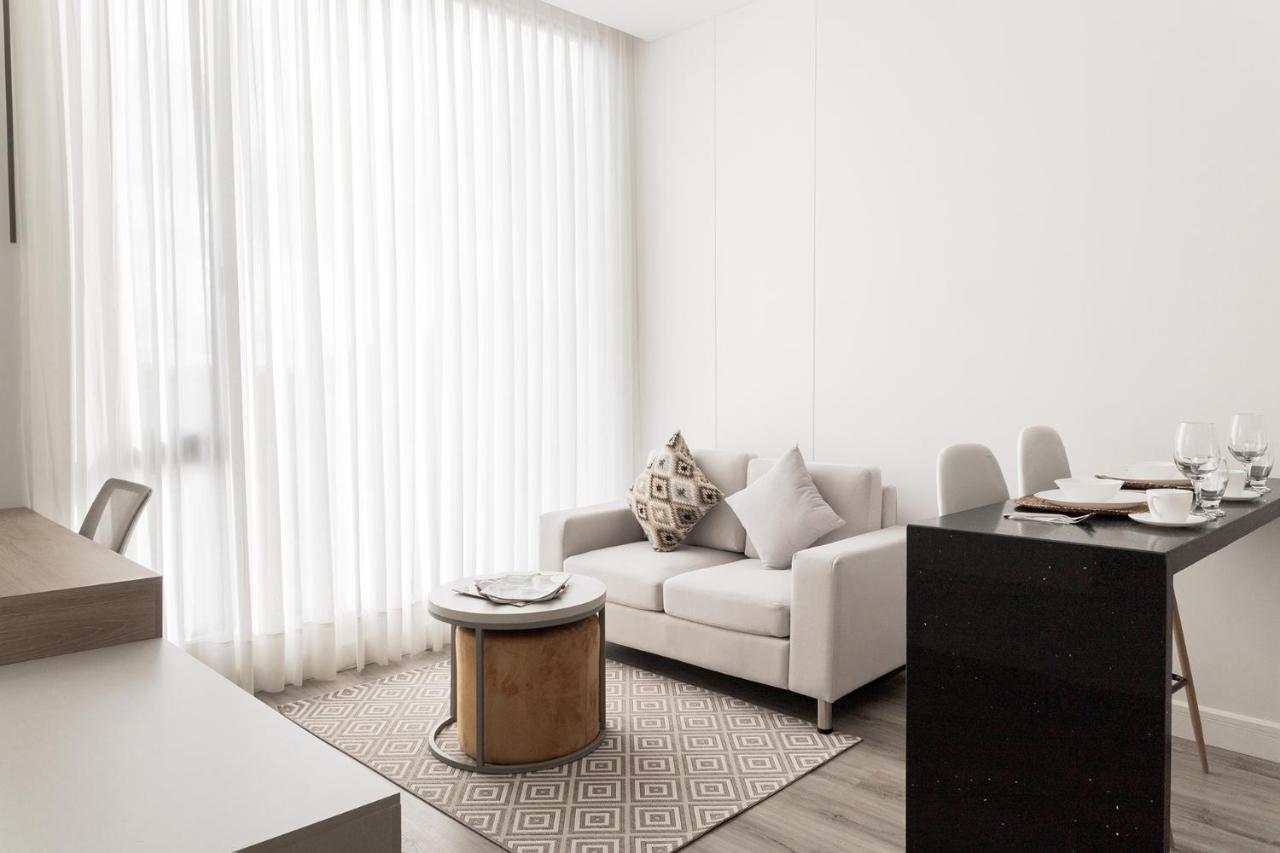 Bo Living 81 Aparthotel โบโกตา ภายนอก รูปภาพ