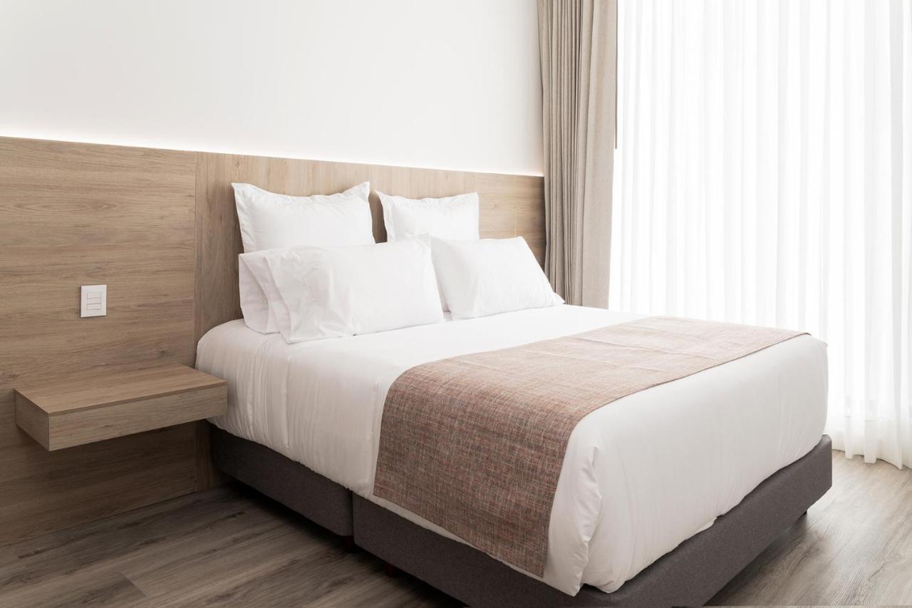 Bo Living 81 Aparthotel โบโกตา ภายนอก รูปภาพ